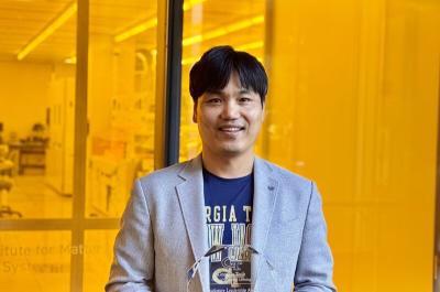 Hong Yeo with Reward